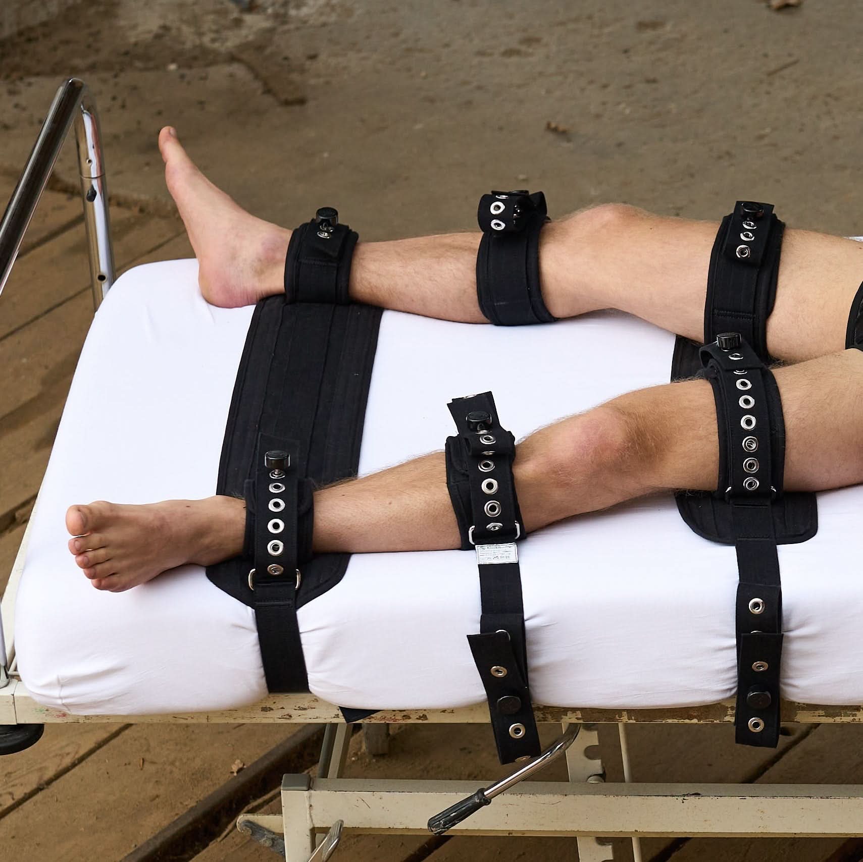 12-Point Restraint Bed Bondage Set – Black