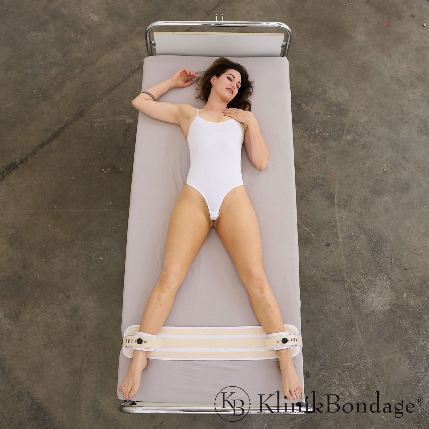 Foot BDSM Bed Restraint with Connecting Strap White