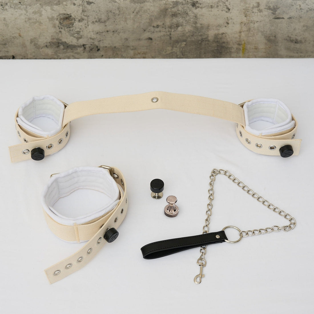 BDSM Yoke Stockade Set White