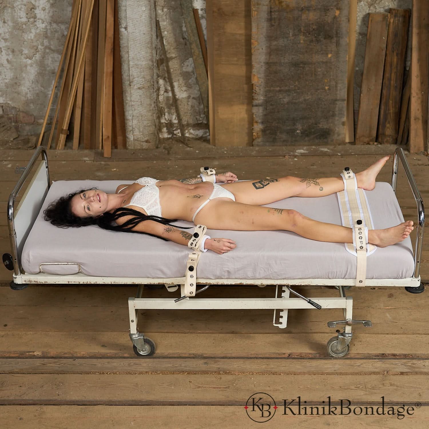 Small Bondage Set White