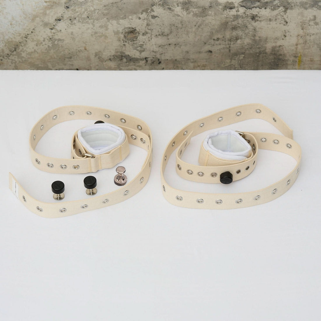 Hand Restraints Bondage 2-Piece Set White